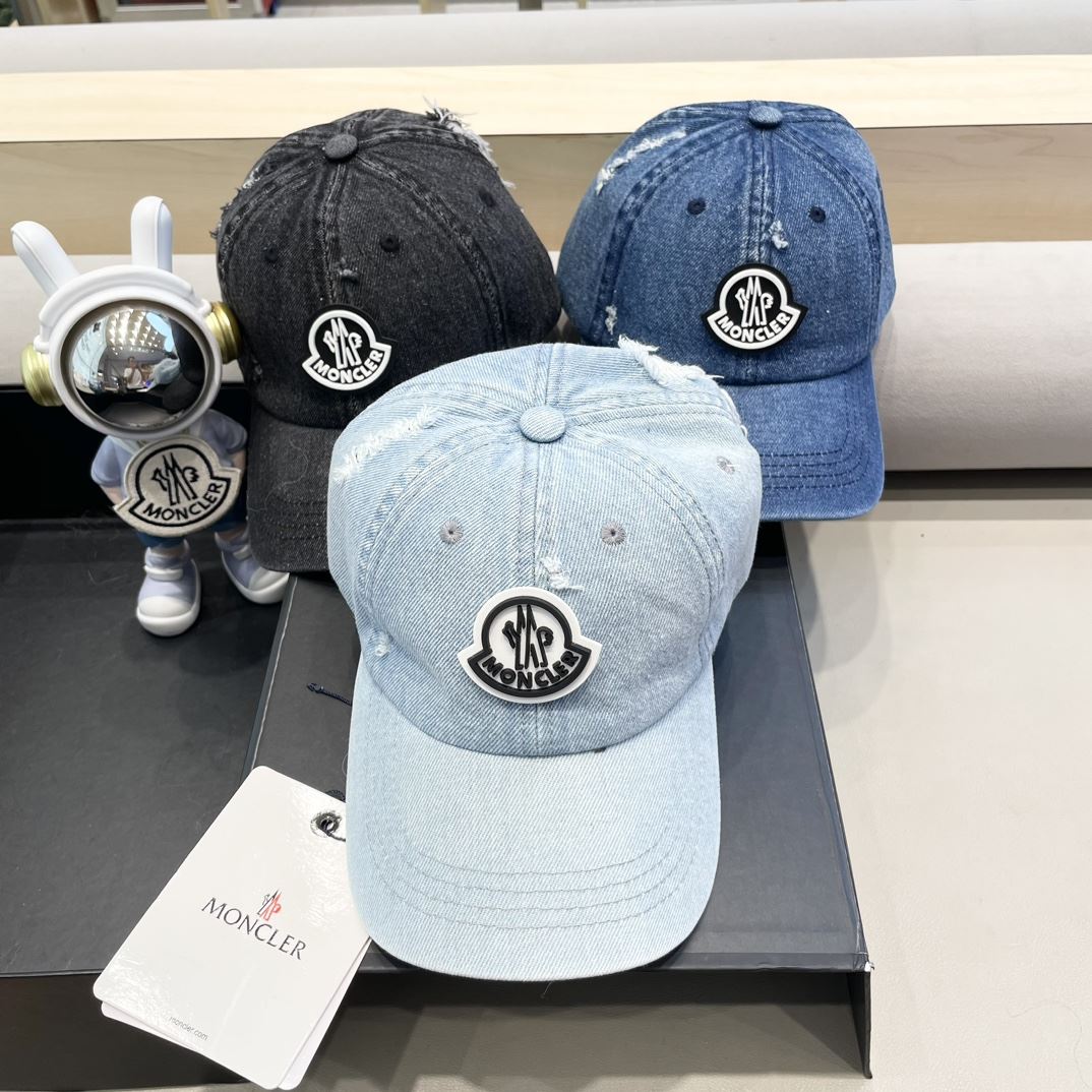 Moncler Caps